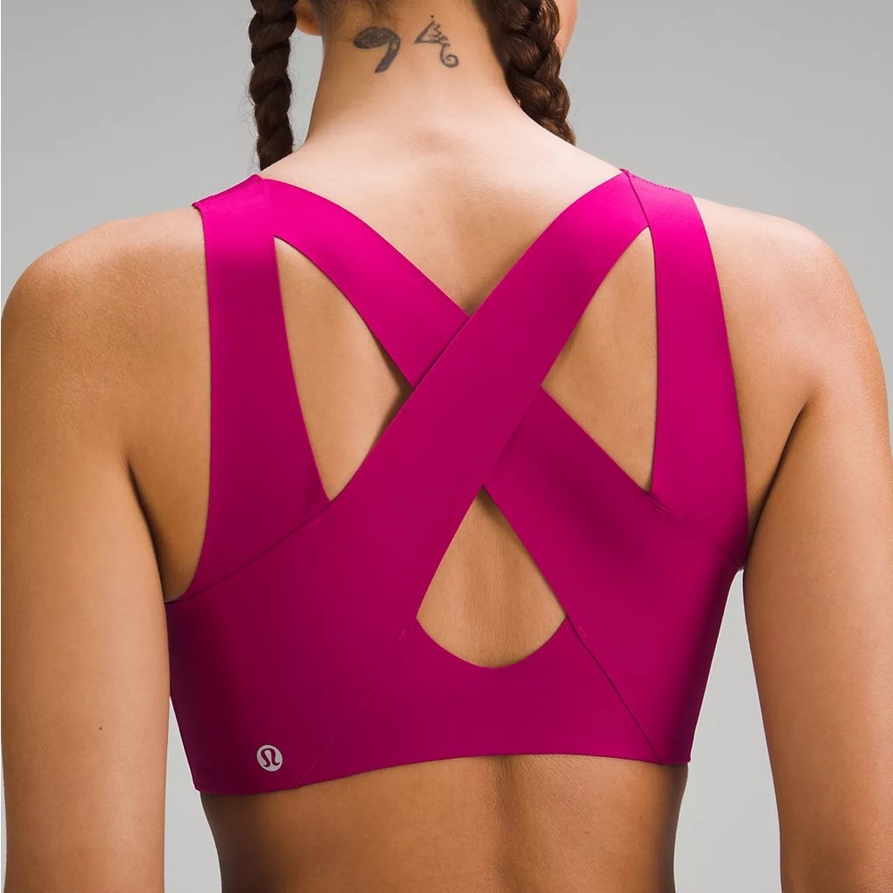 Lululemon Enlite Front-Zip Bra
High Support